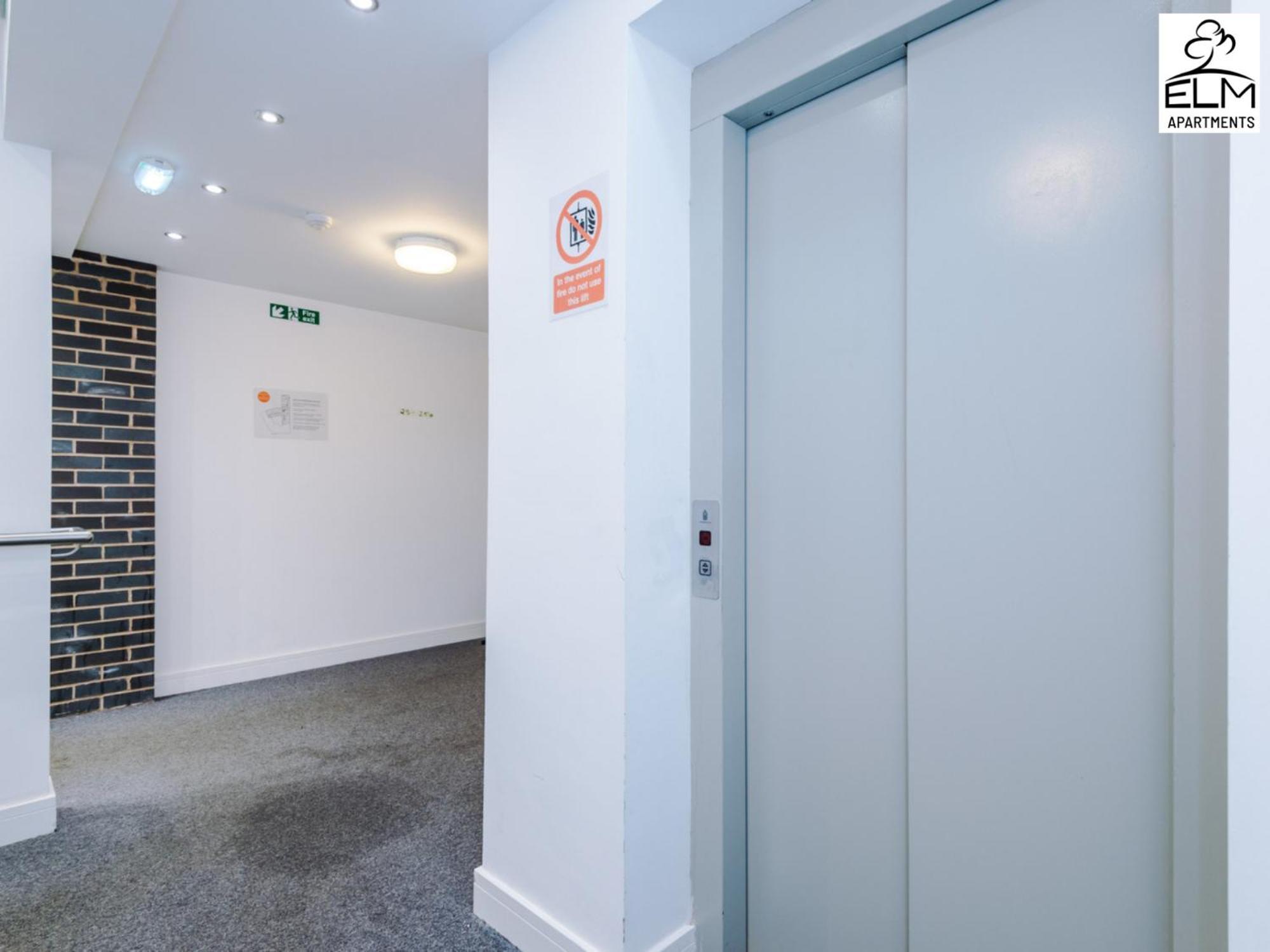 Elm Aparthotel , Collection Of Apartments Available Near Media City , Free Parking Manchester Exterior foto